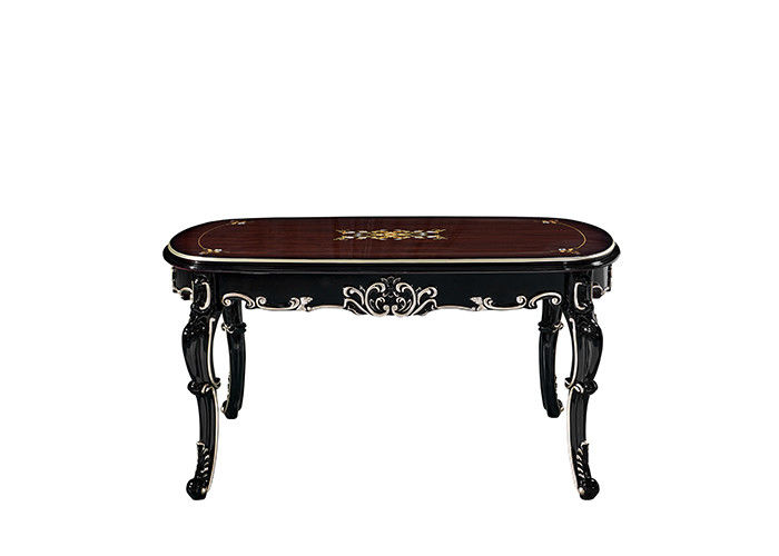Tabla minimalista del comedor del estilo europeo de la familia
